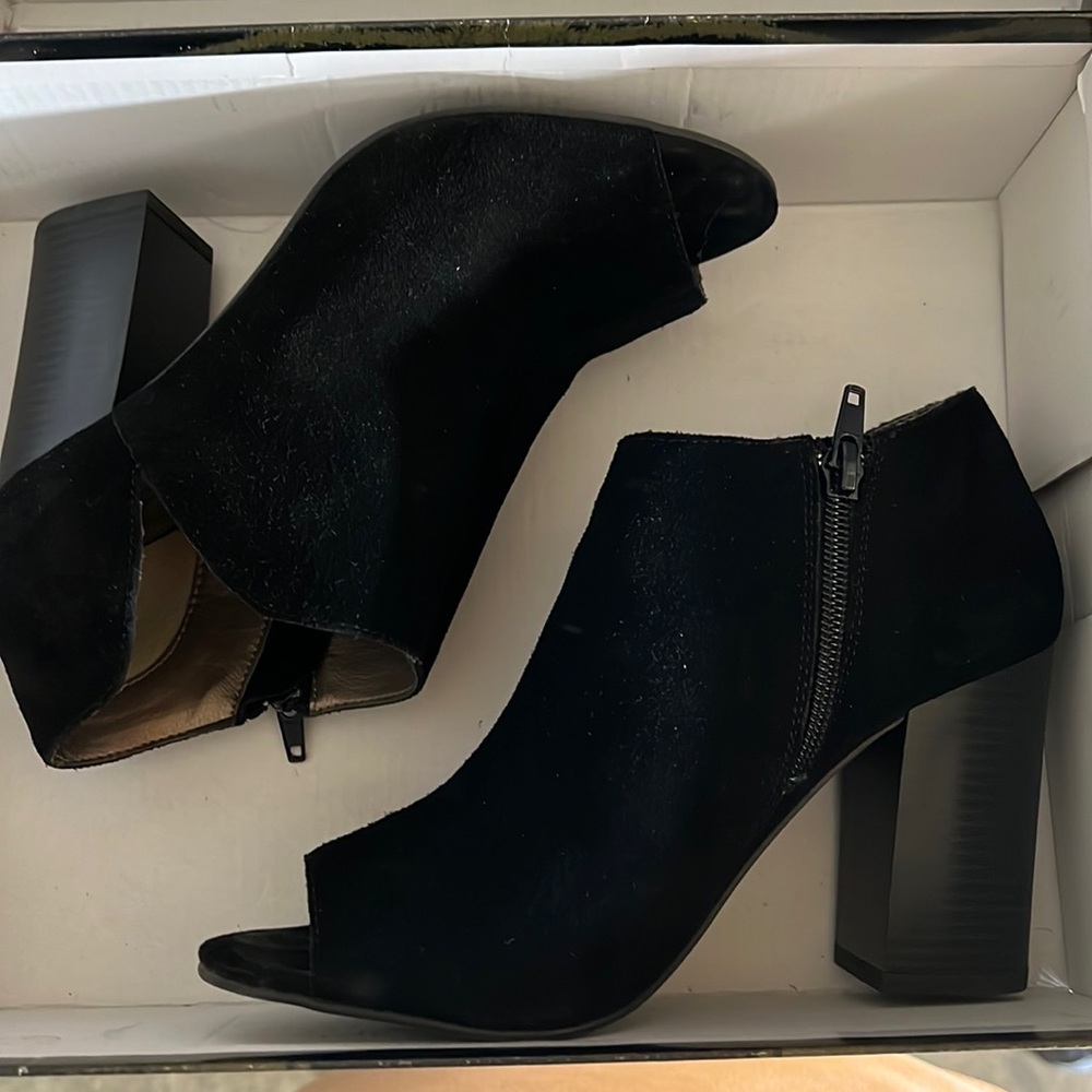 Moda Spana Suede Booties